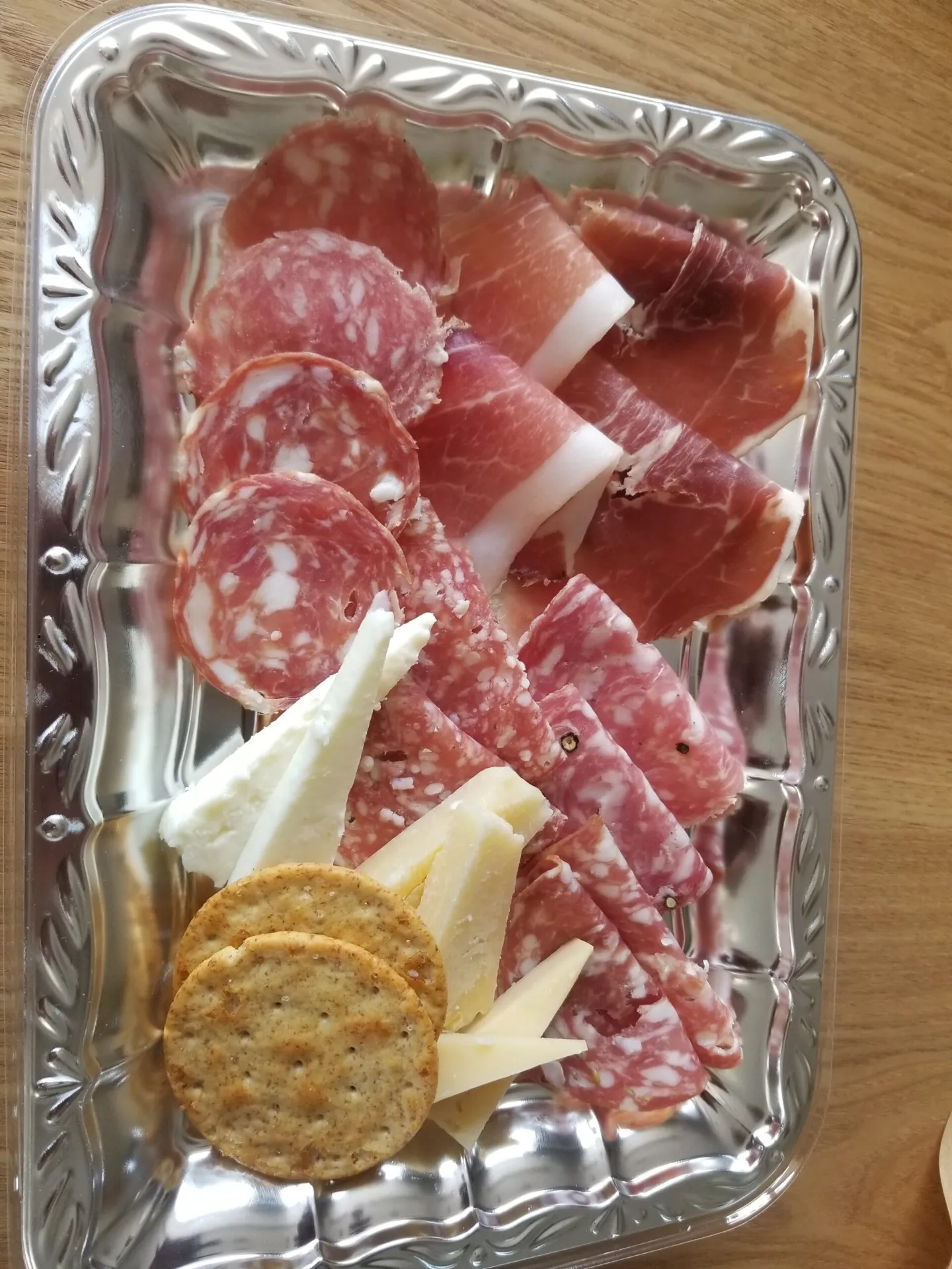 土佐町でイタリア産のハムやチーズが食べられるのはご存知でしょうか。